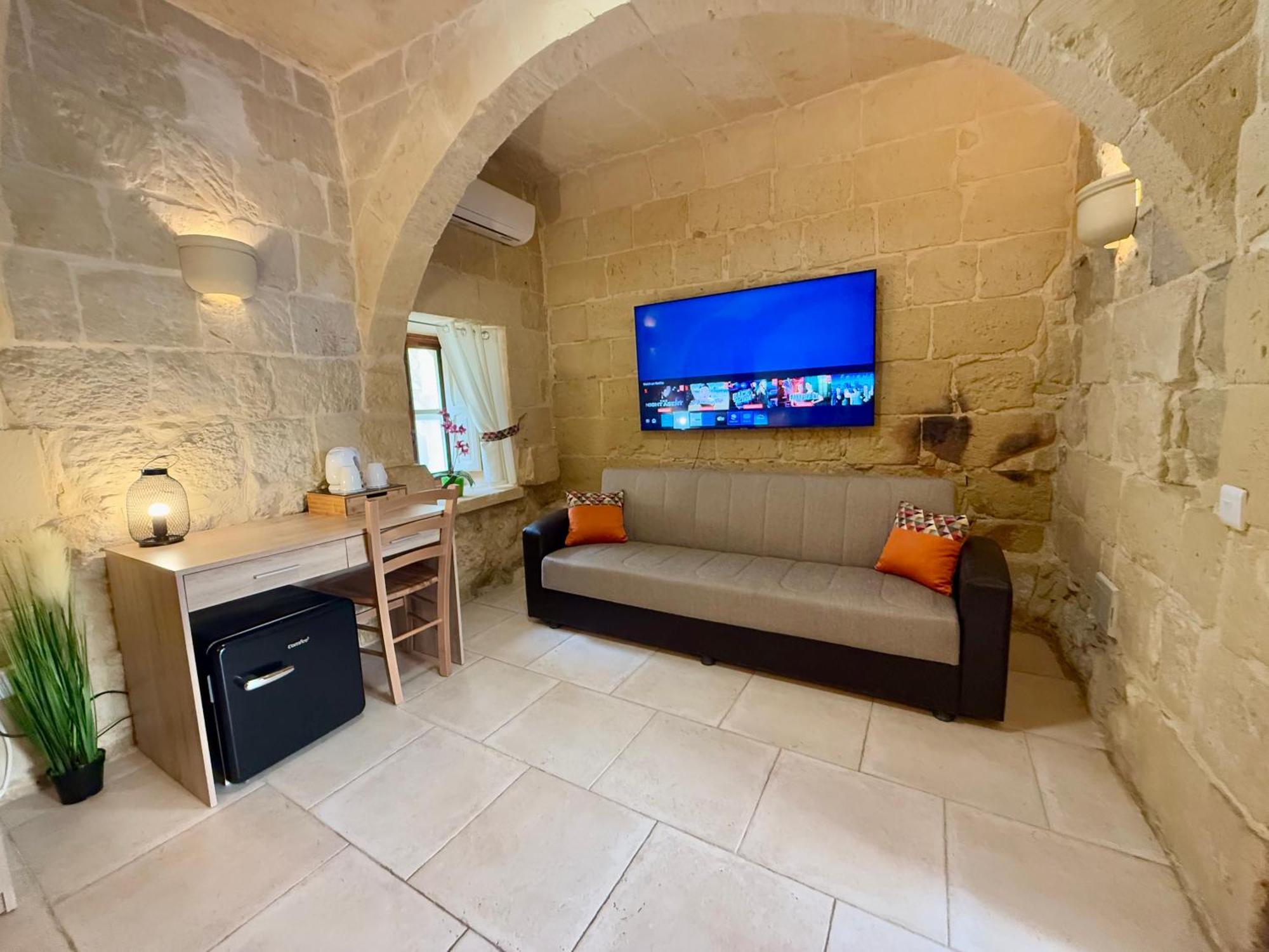 Ta' Matmura B&B Għarb Extérieur photo