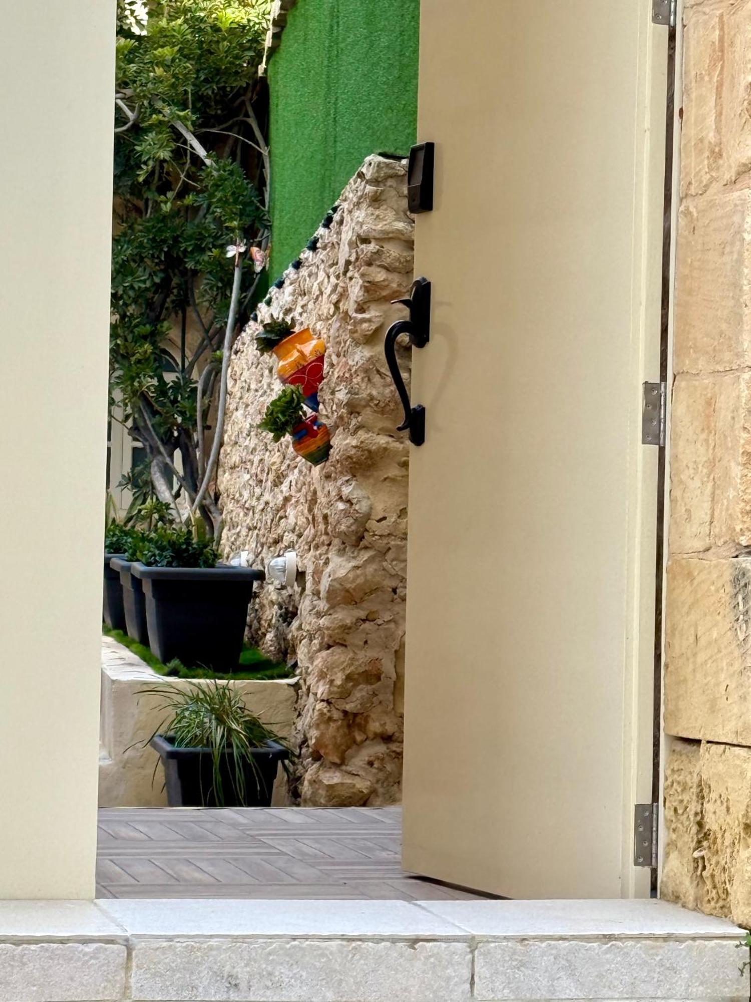 Ta' Matmura B&B Għarb Extérieur photo